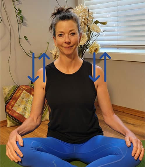 megan mckenzie shows neck shoulder mobility yoga for golfers cochrane shoulder shrugs